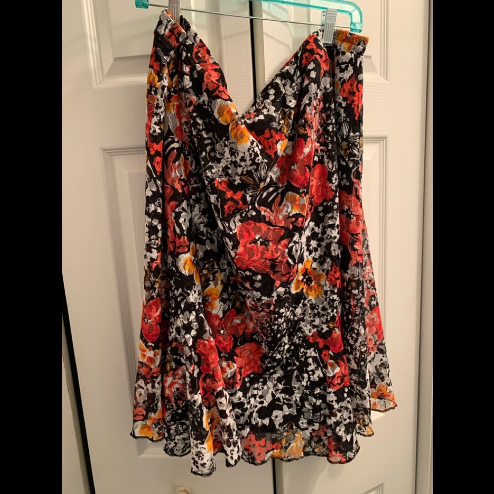 Cute, colorful skirt with lace overlay